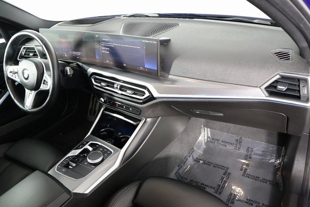 Thumbnail: 2024 BMW 3 Series - 9