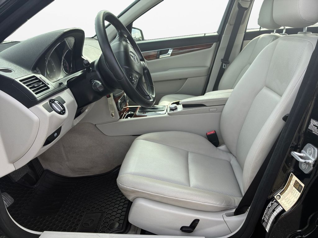 Used Car 2010 Mercedes-benz C-class  C 300 For Sale Under $10,000 In Austin, Texas