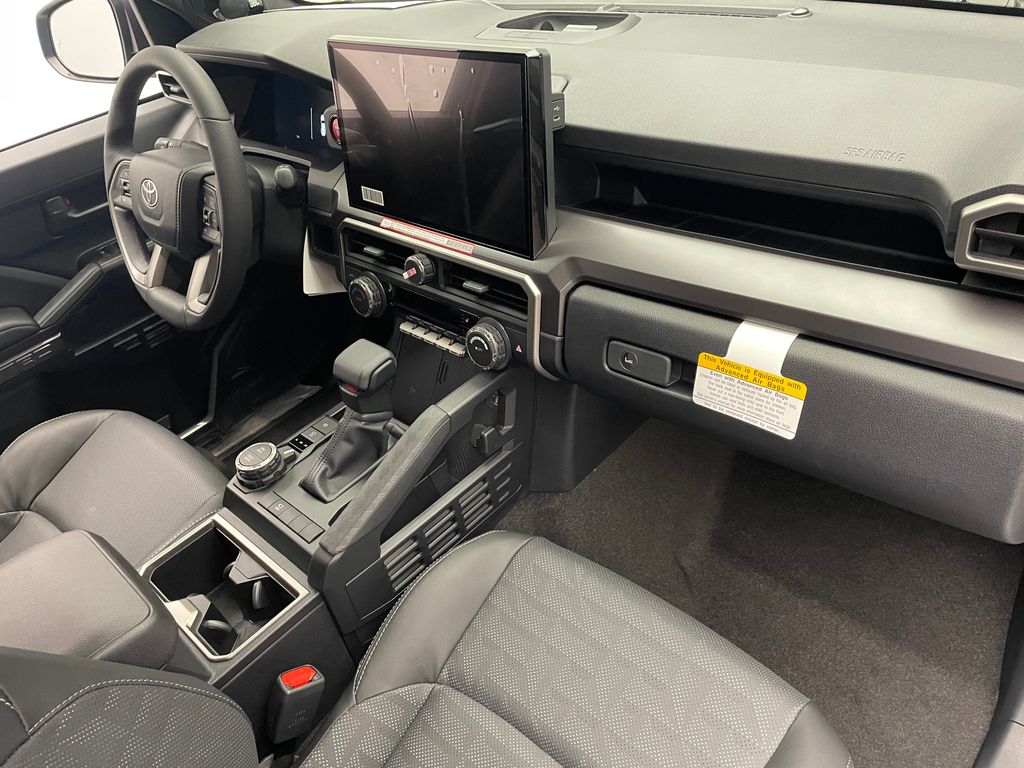 Thumbnail: 2025 Toyota 4Runner - 16