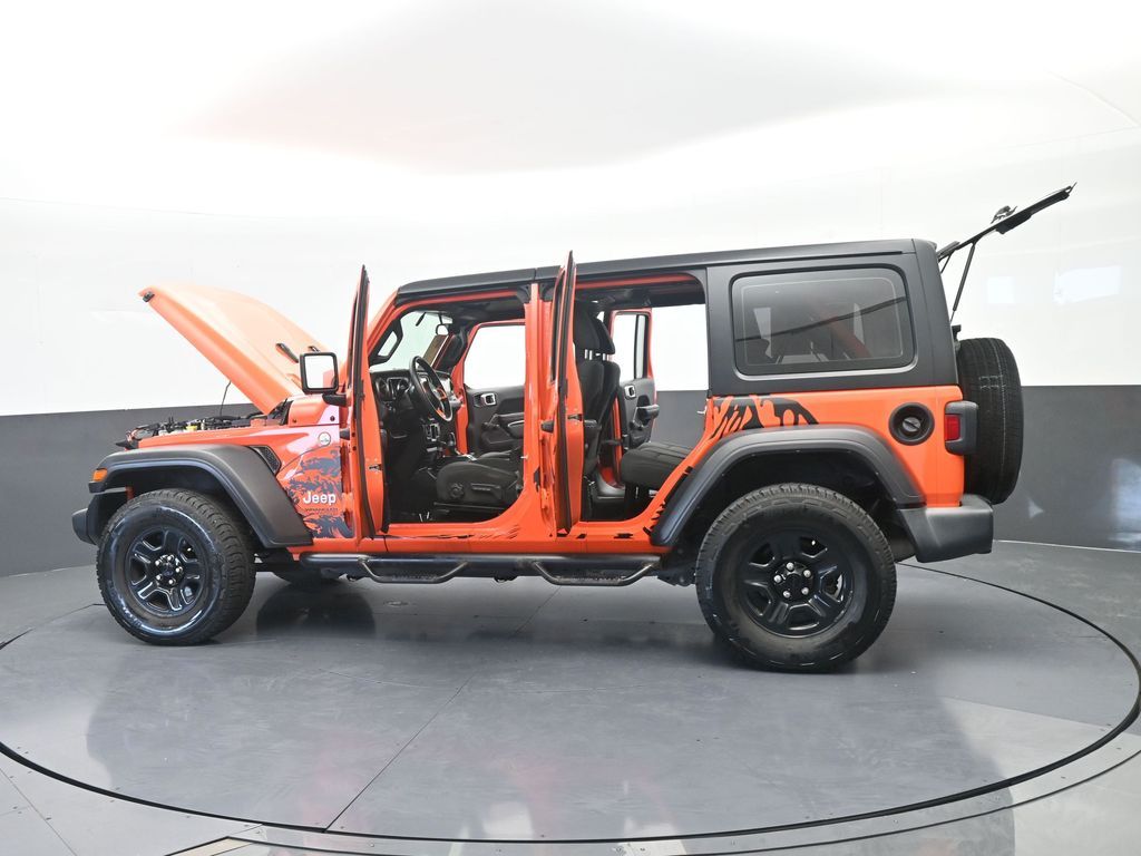 Used 2018 Punkn Metallic Clearcoat Jeep Unlimited Sport image 70