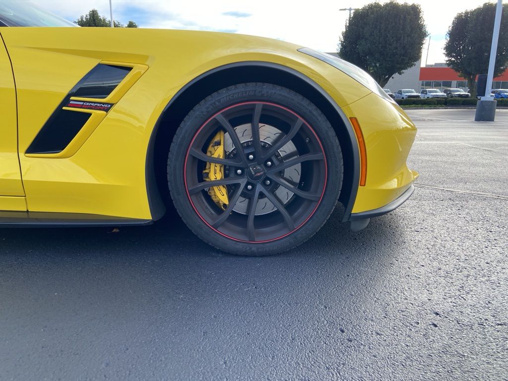 Thumbnail: 2017 Chevrolet Corvette - 9
