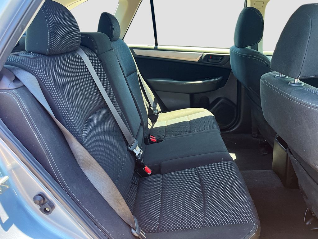 Used 2019 Silver Subaru 2.5i image 24