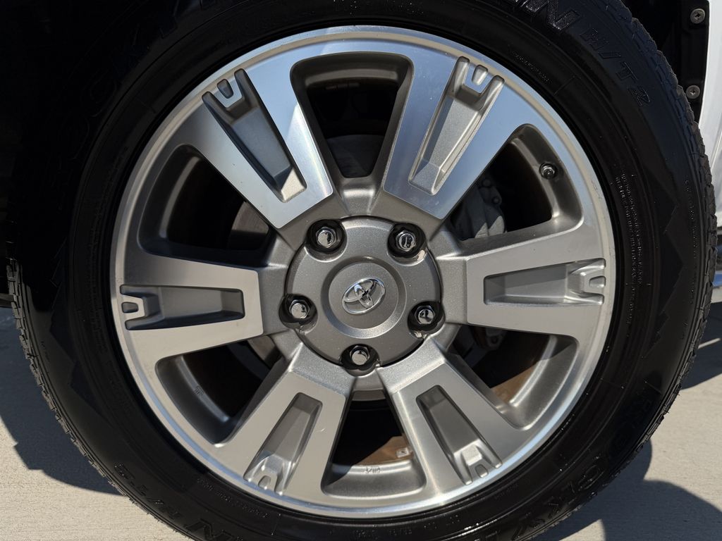 Used 2014 Toyota Tundra Truck