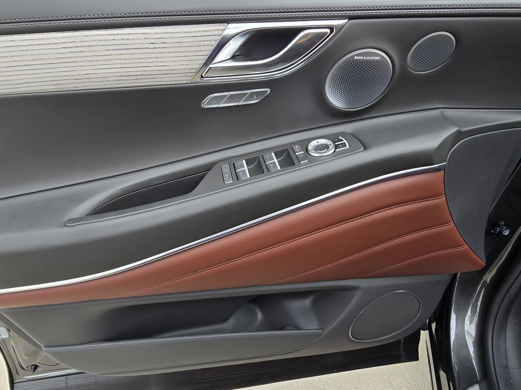 2025 GENESIS GV80 Prestige - Photo 16