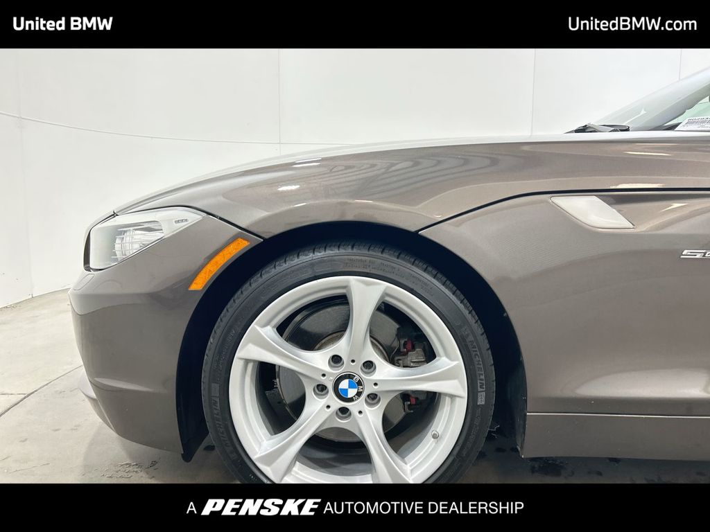 Thumbnail: 2011 BMW Z4 - 10