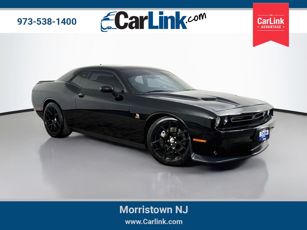 Pitch Black Clearcoat 2015 Dodge Challenger Coupe Rear-Wheel Drive 8-Speed Automatic