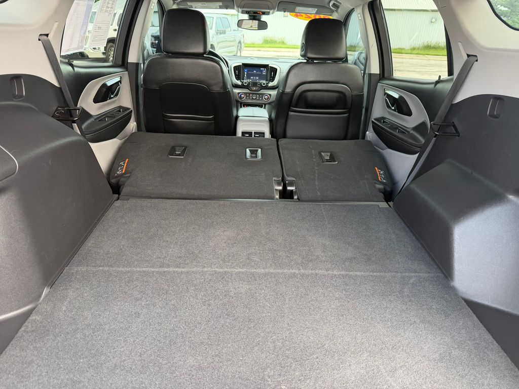 Used 2024 GMC Terrain SUV