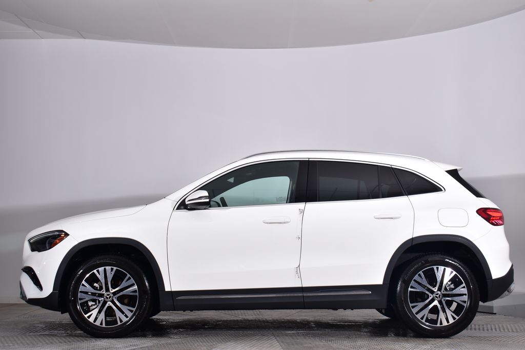 Thumbnail: 2025 Mercedes-Benz GLA - 2