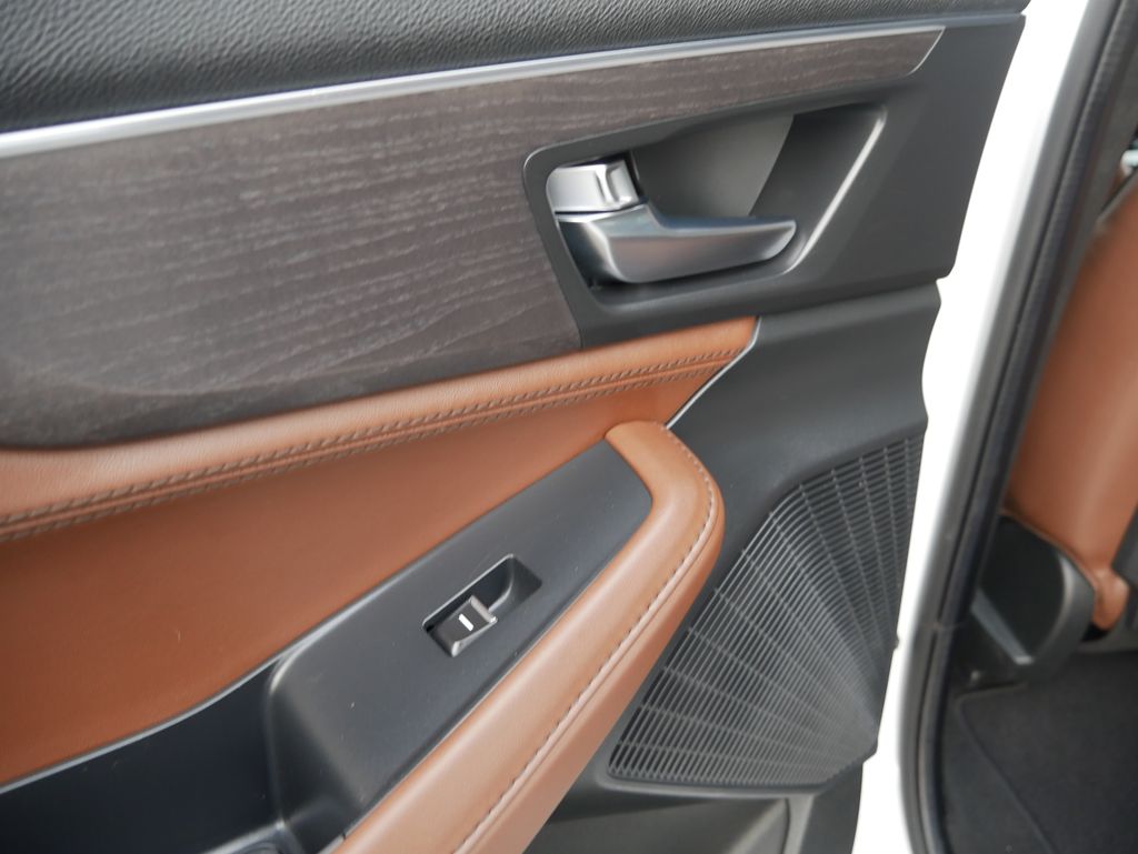 Thumbnail: 2023 Acura MDX - 22