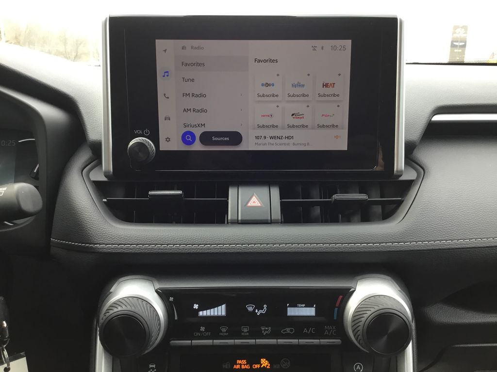 Thumbnail: 2024 Toyota RAV4 - 21