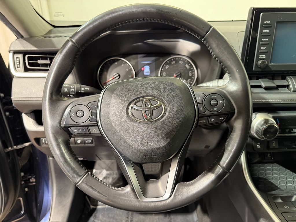 Thumbnail: 2019 Toyota RAV4 - 24