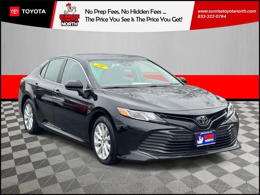 2019 Toyota Camry LE