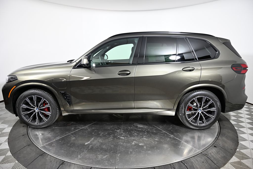 Thumbnail: 2026 BMW X5 - 2