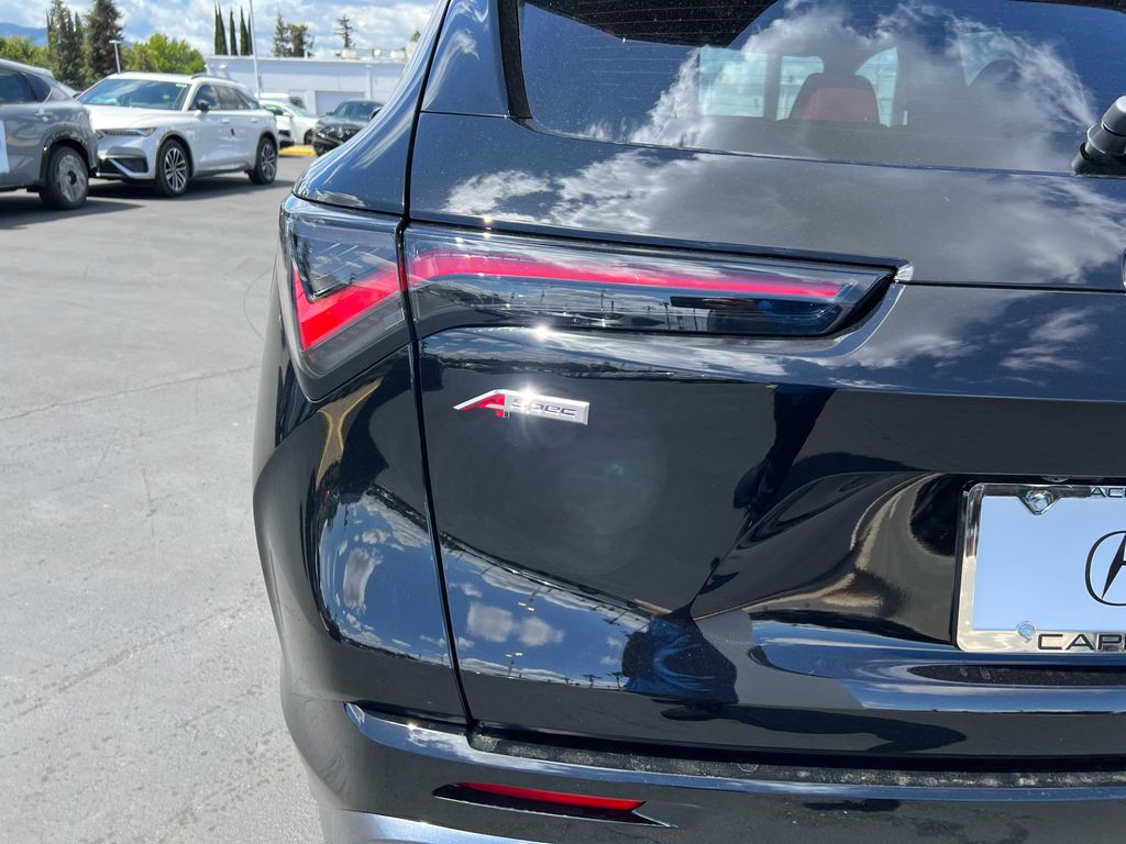 Thumbnail: 2025 Acura ADX - 10