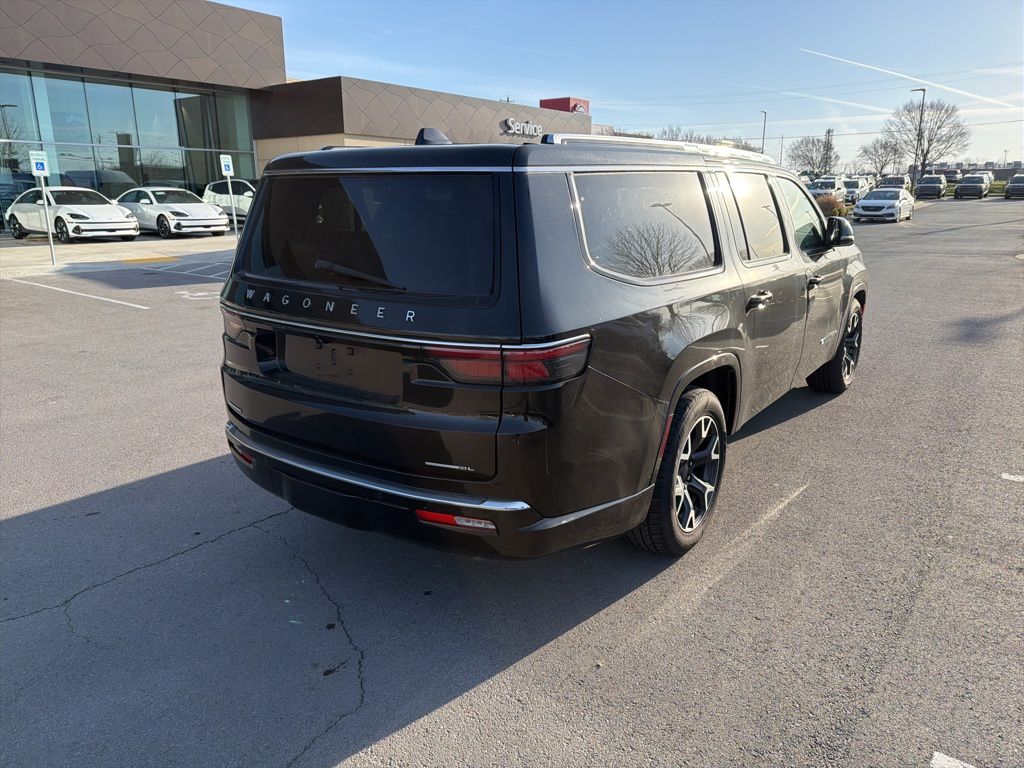 2023 Jeep Wagoneer L