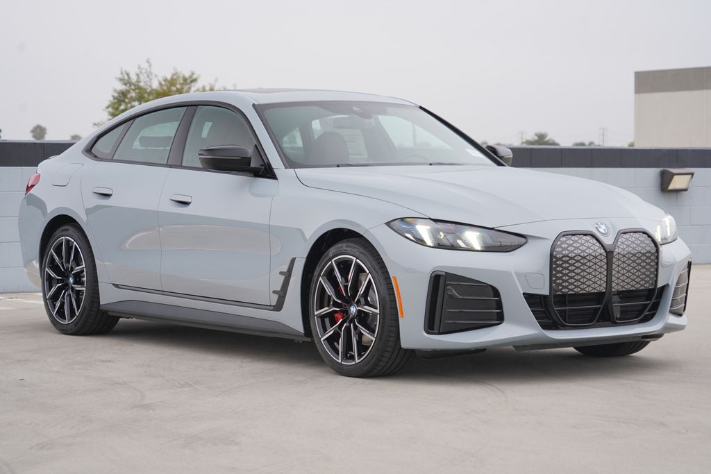 Thumbnail: 2026 BMW i4 - 3