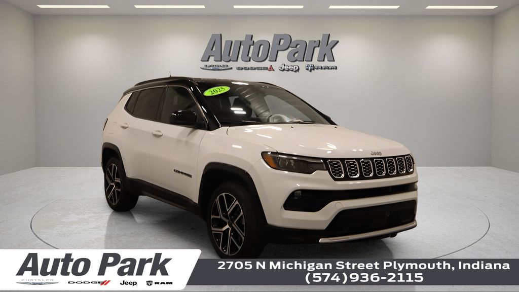 Bright White Clearcoat 2025 Jeep Compass SUV / Crossover Four-Wheel Drive 8-Speed Automatic