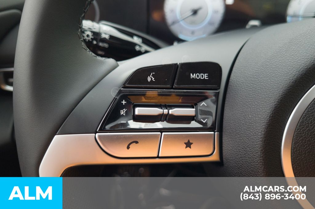 2025 Hyundai Elantra Limited photo 28