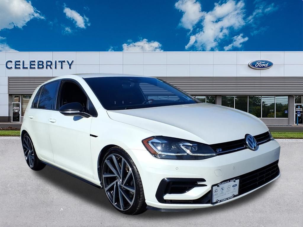 2018 Volkswagen Golf R 4-Door AWD