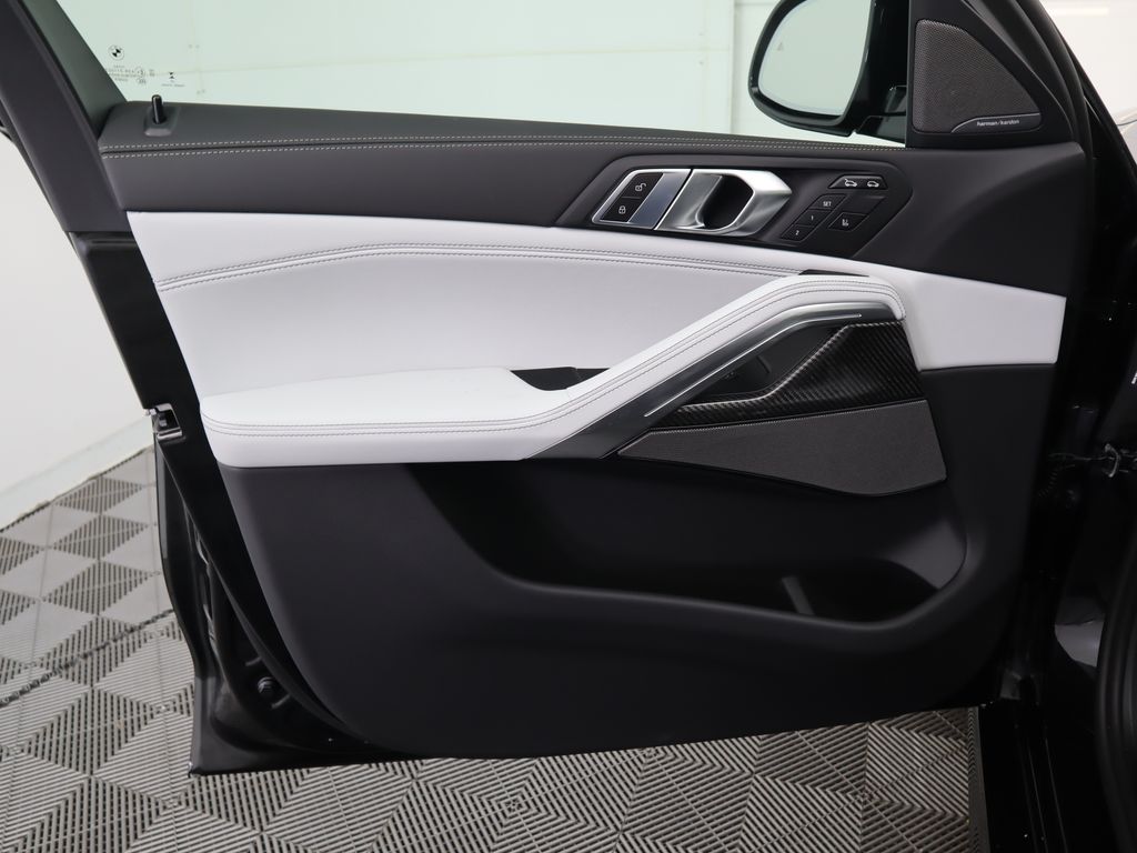 Thumbnail: 2026 BMW X6 - 25