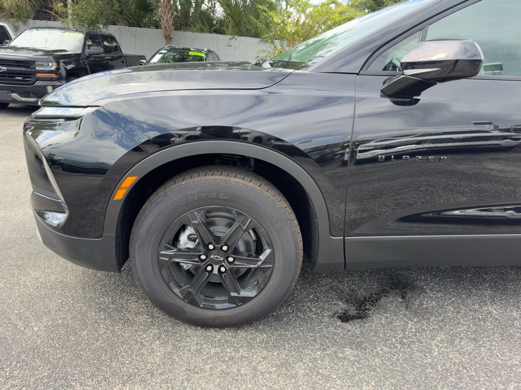 2025 Chevrolet Blazer LT 11