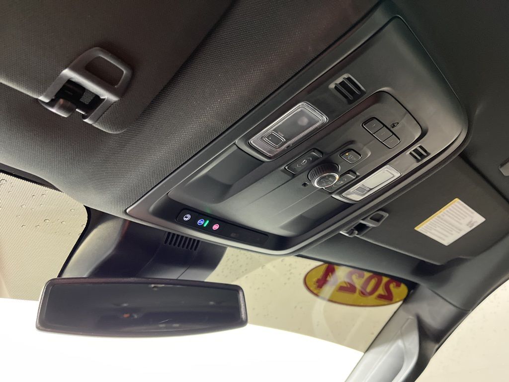 Thumbnail: 2024 Chevrolet Suburban - 30