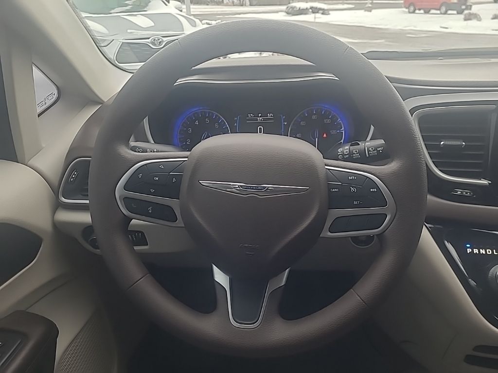 used 2017 Chrysler Pacifica car, priced at $13,668