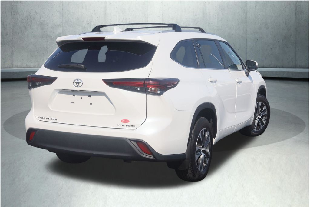 Used 2025 Toyota Highlander SUV