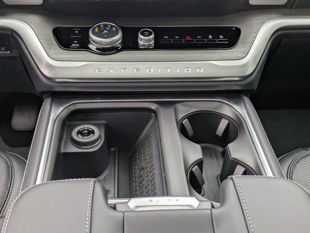 2025 Ford Expedition Platinum MAX