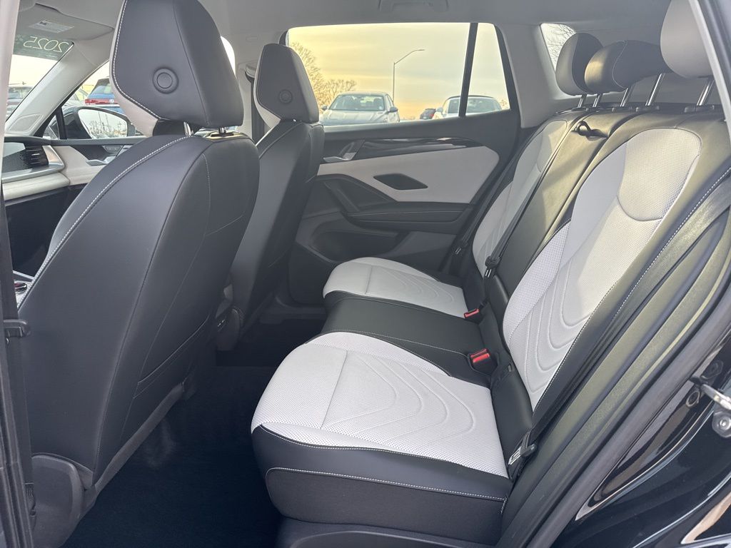 2025 Volkswagen Tiguan 2.0T SE Black at Subaru and VW of Moon Township