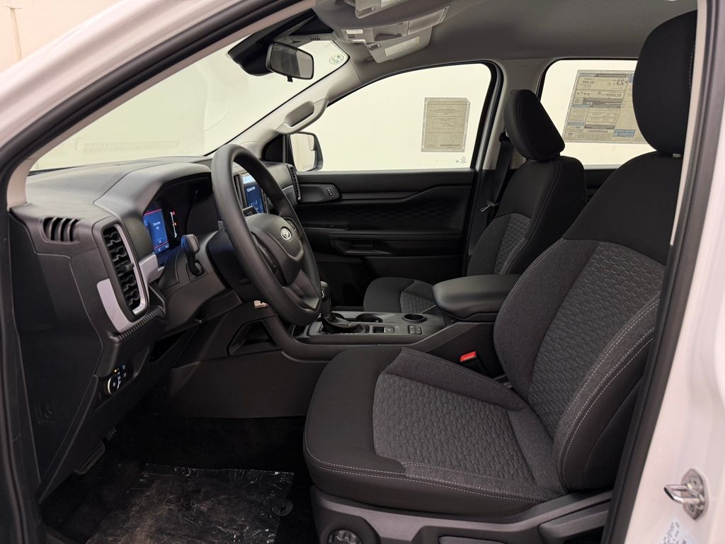 2025 Ford Ranger XL photo 3