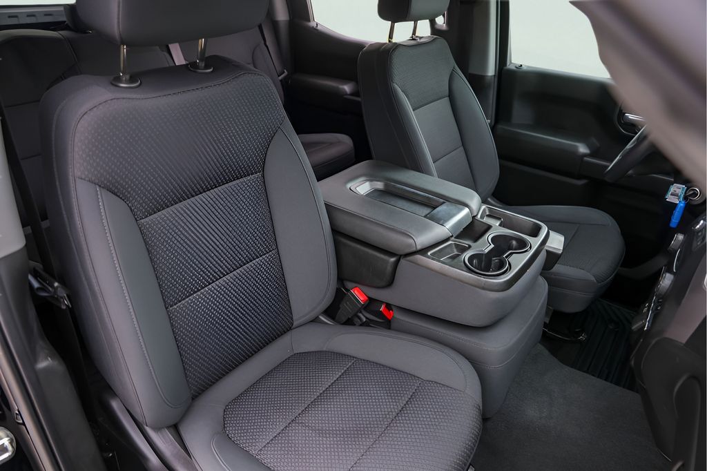 Used Car 2021 Chevrolet Silverado 1500  Custom For Sale Under $35,000 In Austin, Texas