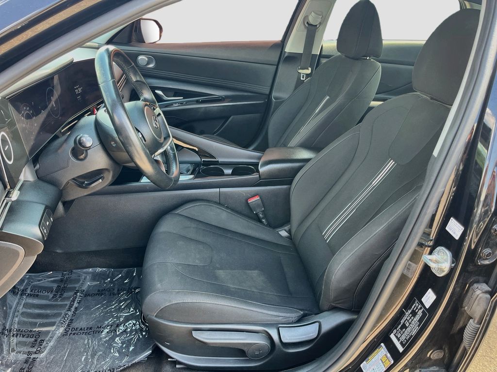 2023 Hyundai Elantra SEL Black at Monument Chevrolet