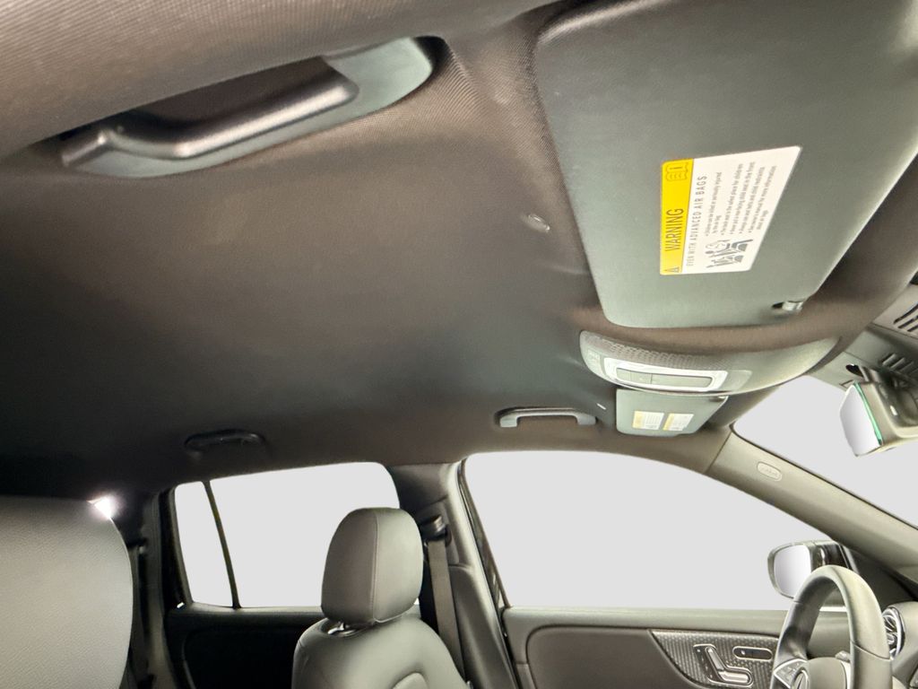 Thumbnail: 2025 Mercedes-Benz GLB - 16