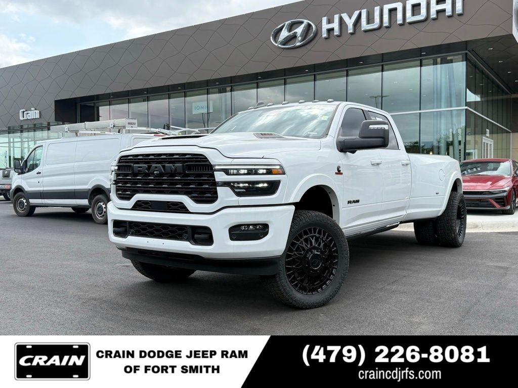 Bright White Clearcoat 2026 RAM 3500 Pickup Truck Four-Wheel Drive 8-Speed Automatic