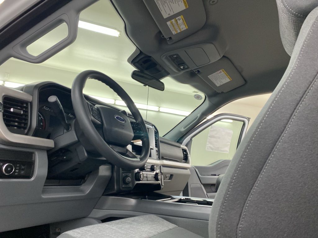 2025 Ford F-250SD XLT photo