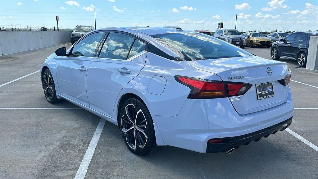2025 Nissan Altima 2.5 SR Gray at Central Houston Nissan