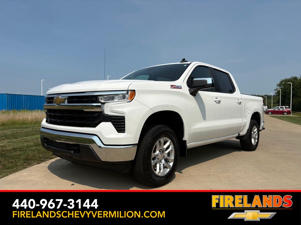 Summit White 2023 Chevrolet Silverado 1500 Pickup Truck Four-Wheel Drive Automatic