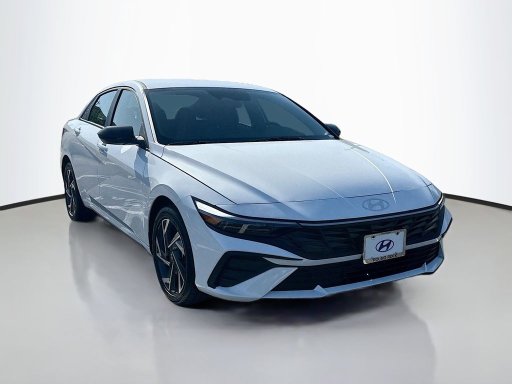 2025 Hyundai Elantra Blue 3