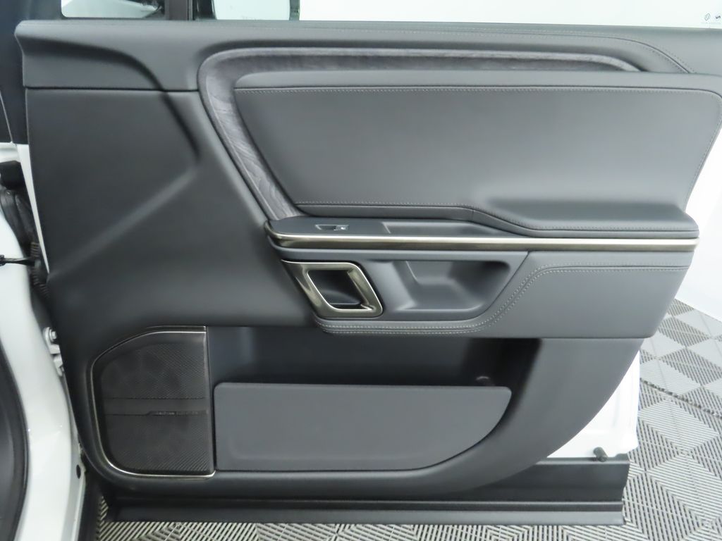 Thumbnail: 2022 Rivian R1T - 26