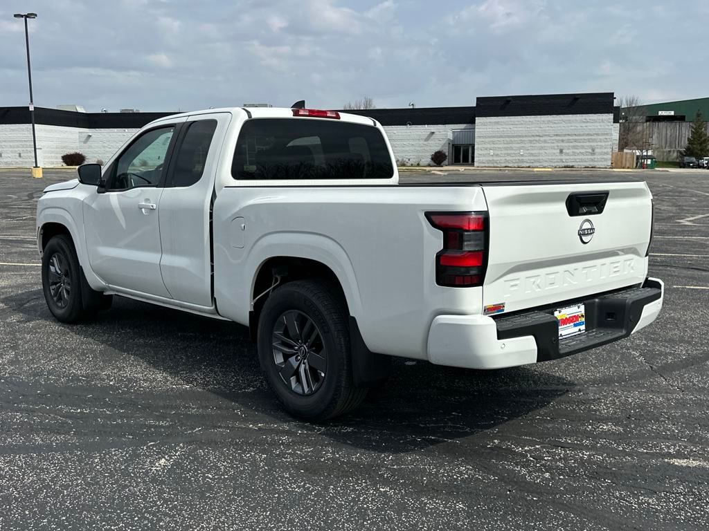 2025 Nissan Frontier SV photo