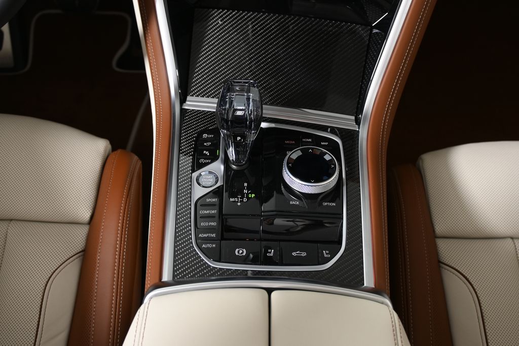Thumbnail: 2026 BMW 8 Series - 31