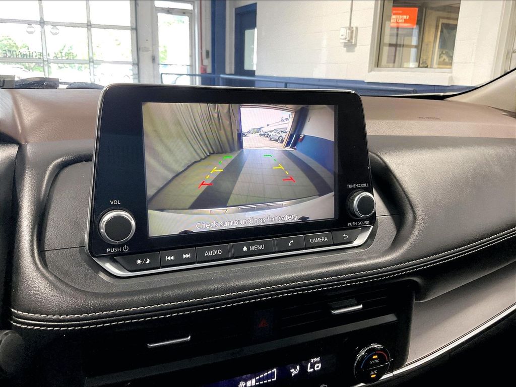 2023 Nissan Rogue — photo 19