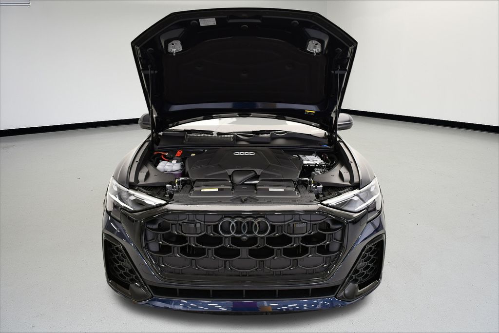 Thumbnail: 2026 Audi Q8 - 13