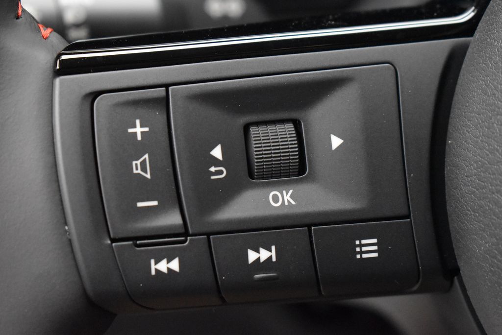 Thumbnail: 2026 Nissan Kicks - 15