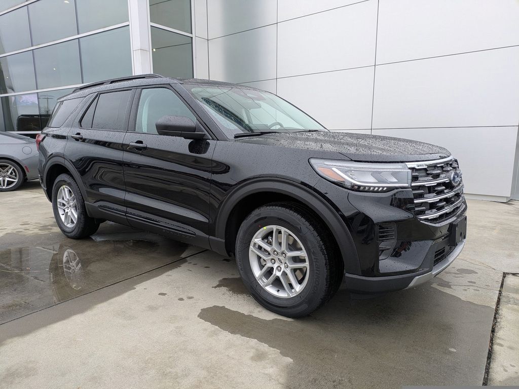 2026 Ford Explorer Active w/200A Pkg