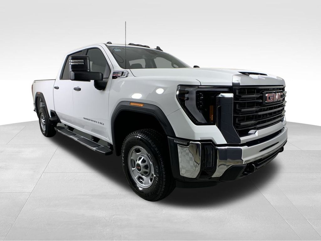 2024 GMC Sierra 2500HD Pro 8