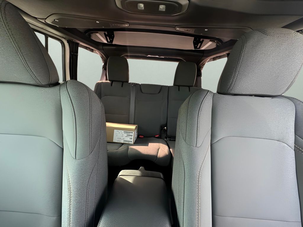 2026 Jeep Wrangler 4-Door Sport - Photo 26
