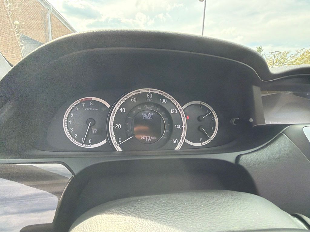Used 2017 Gray Honda EX-L image 23