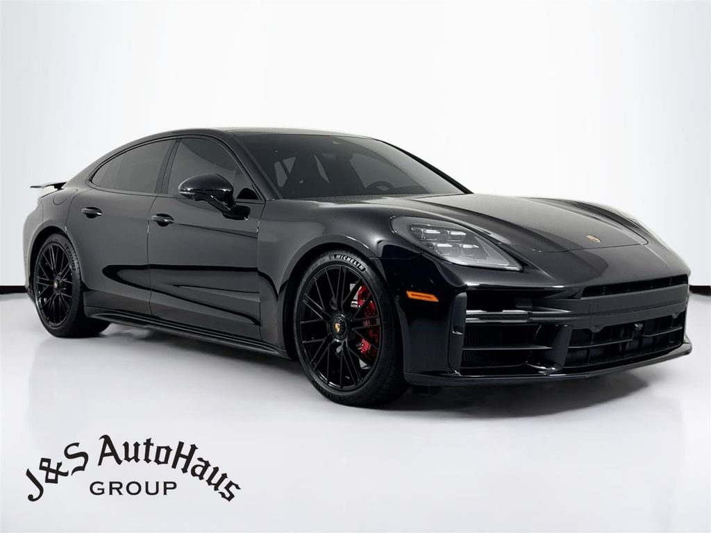  2026 Porsche Panamera GTS AWD   